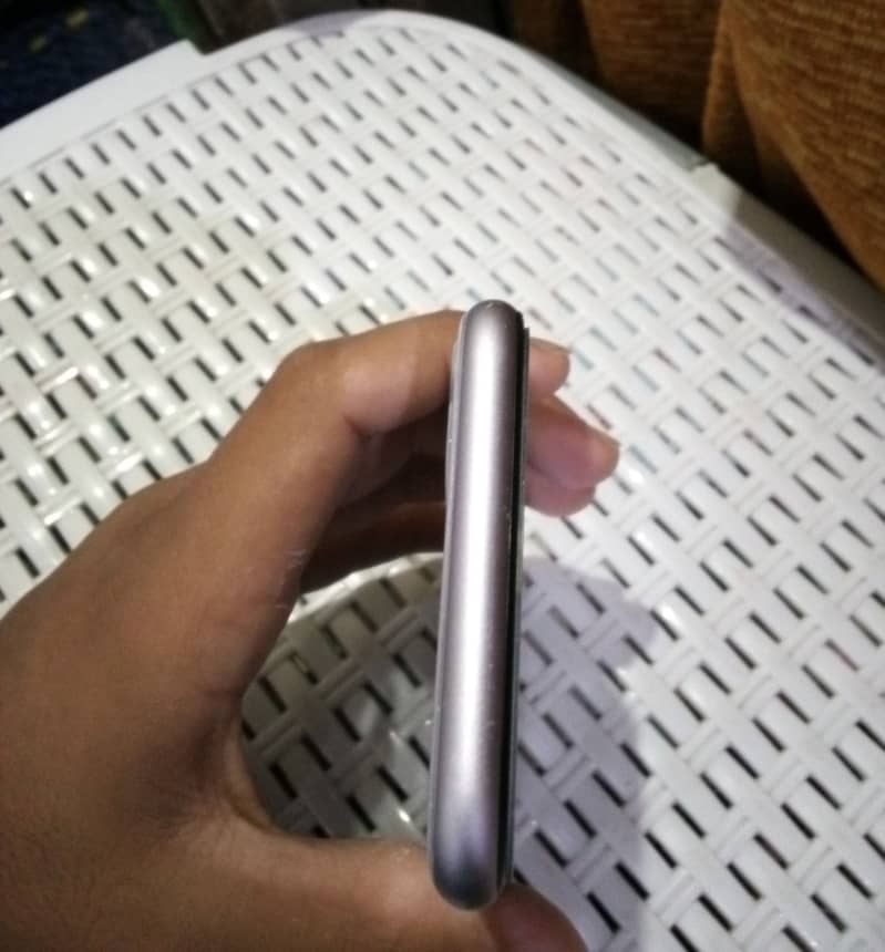 Apple iPhone 11 5
