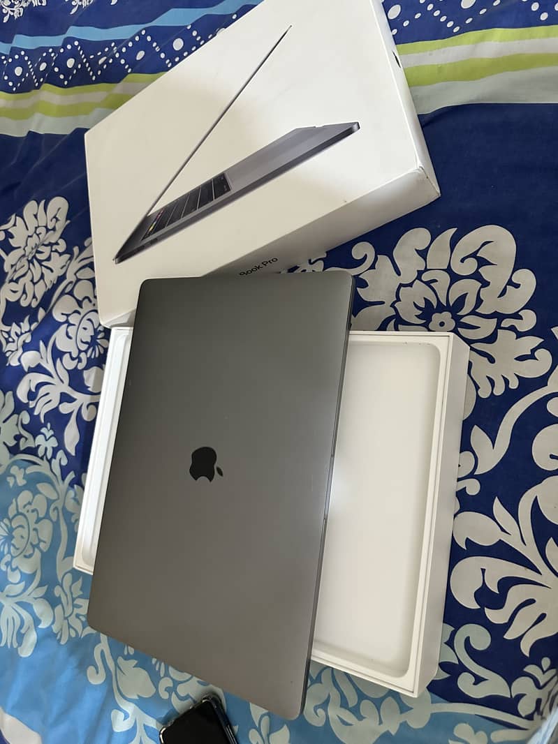 MacBook Pro i9 - gaming, developer 4