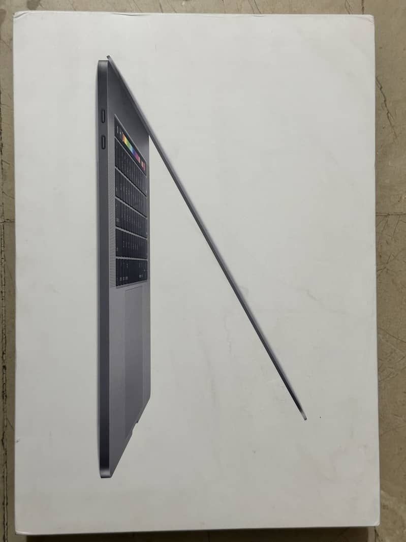 MacBook Pro i9 - gaming, developer 5