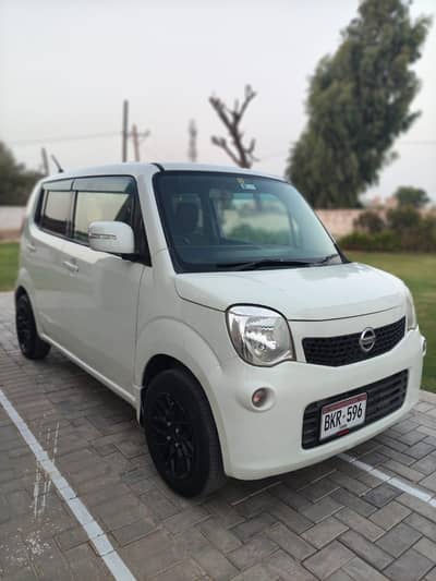 Nissan Moco 2014