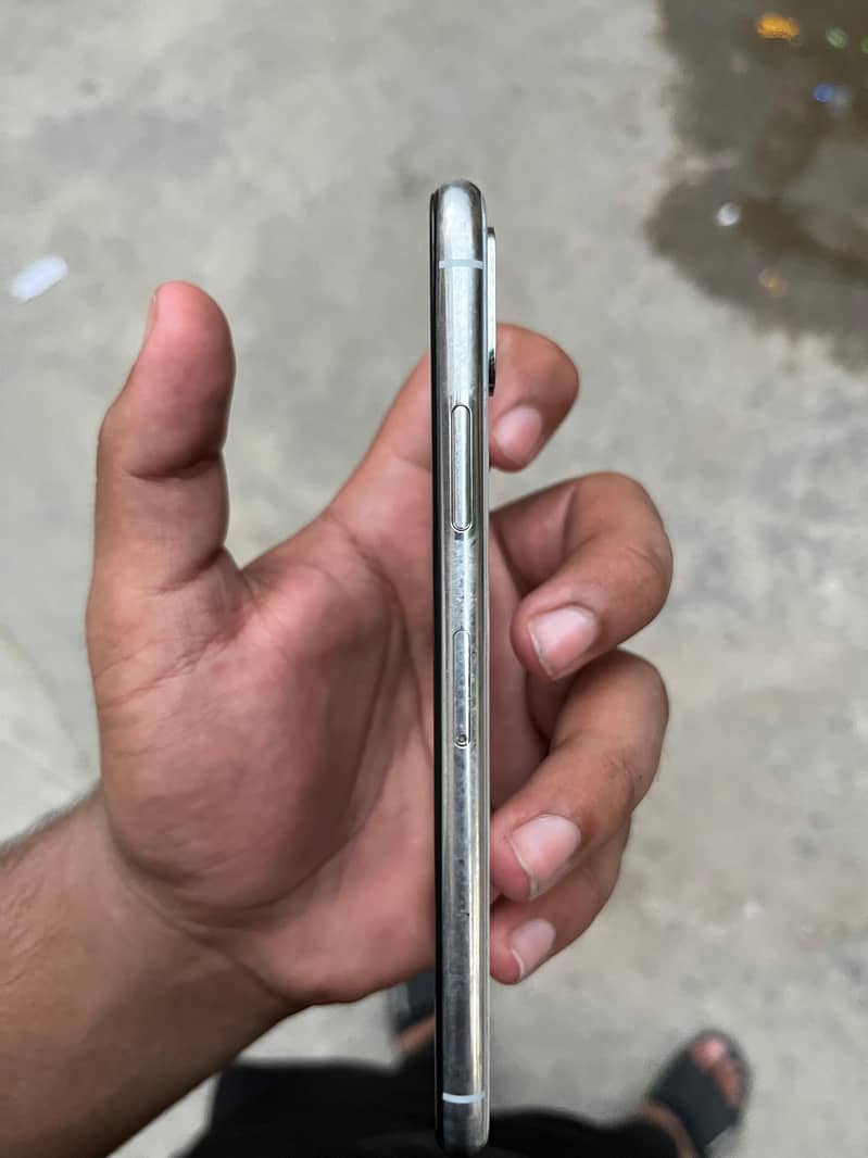 Apple iPhone X 1