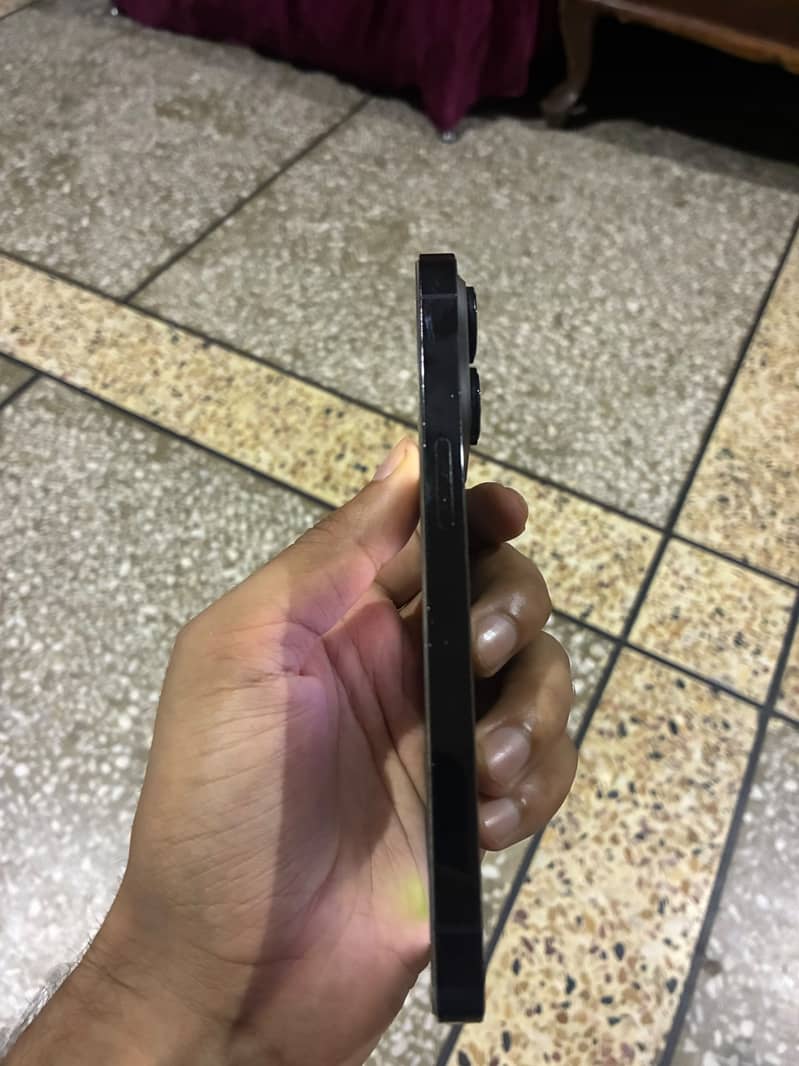 Apple iPhone 14 Pro 9
