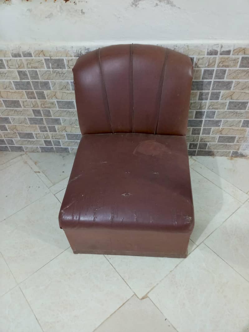 3 sofas single 1