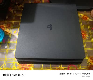 PS4 Jailbreak 9.0 with 2 Original Dual Shock Controllers