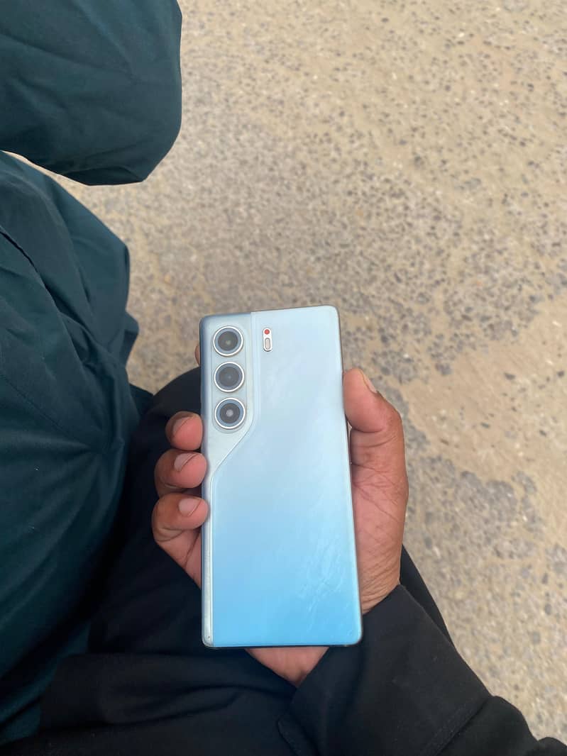 tecno camon 40 3