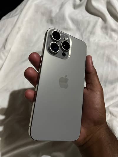 Apple iPhone 15 Pro Max