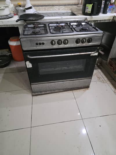 Nasgas Cooking range 5 stoves with baking oven and bar b que grill