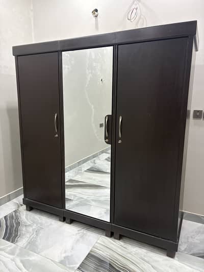 Showcase and 3 doors wardrobe