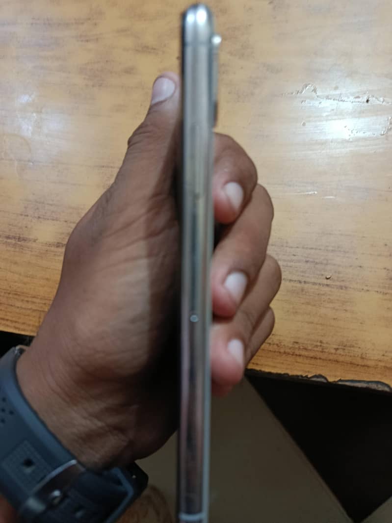 Apple iPhone X 1
