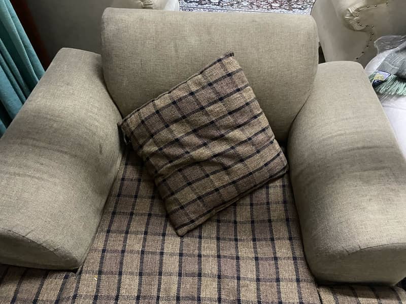 Sofa set for sell 4