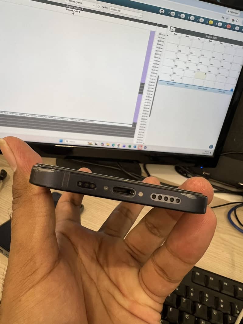 Apple iPhone 12 2