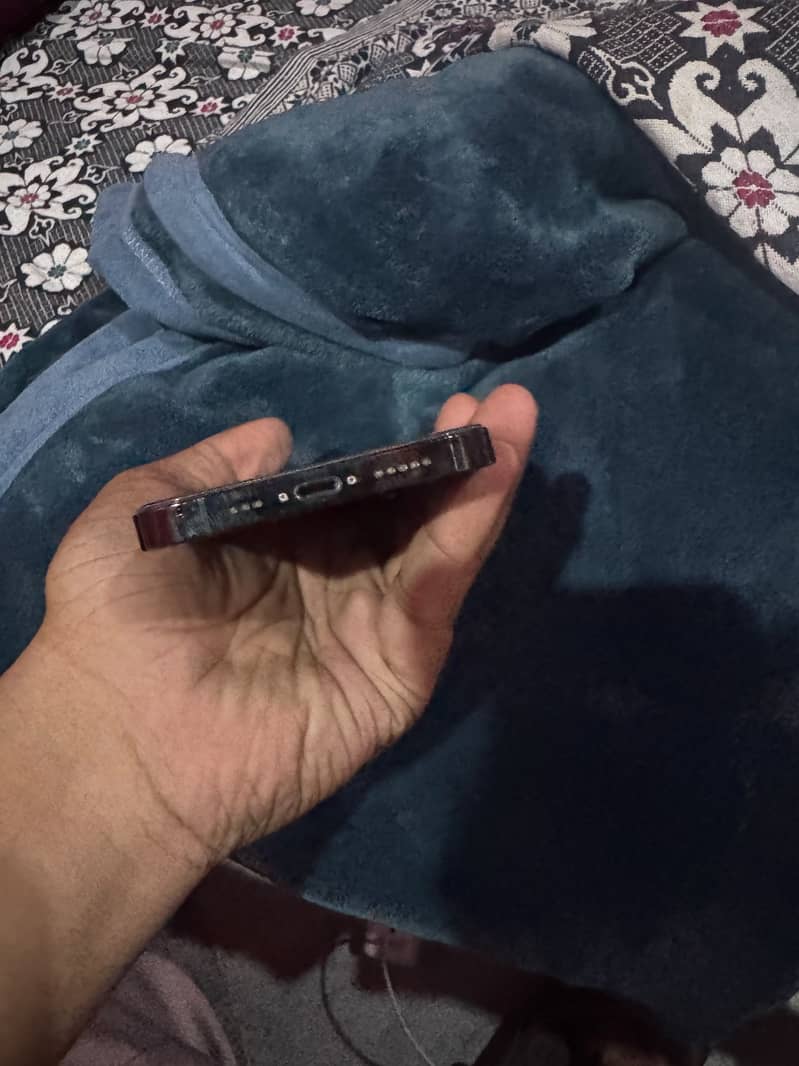 Apple iPhone 13 Pro 3
