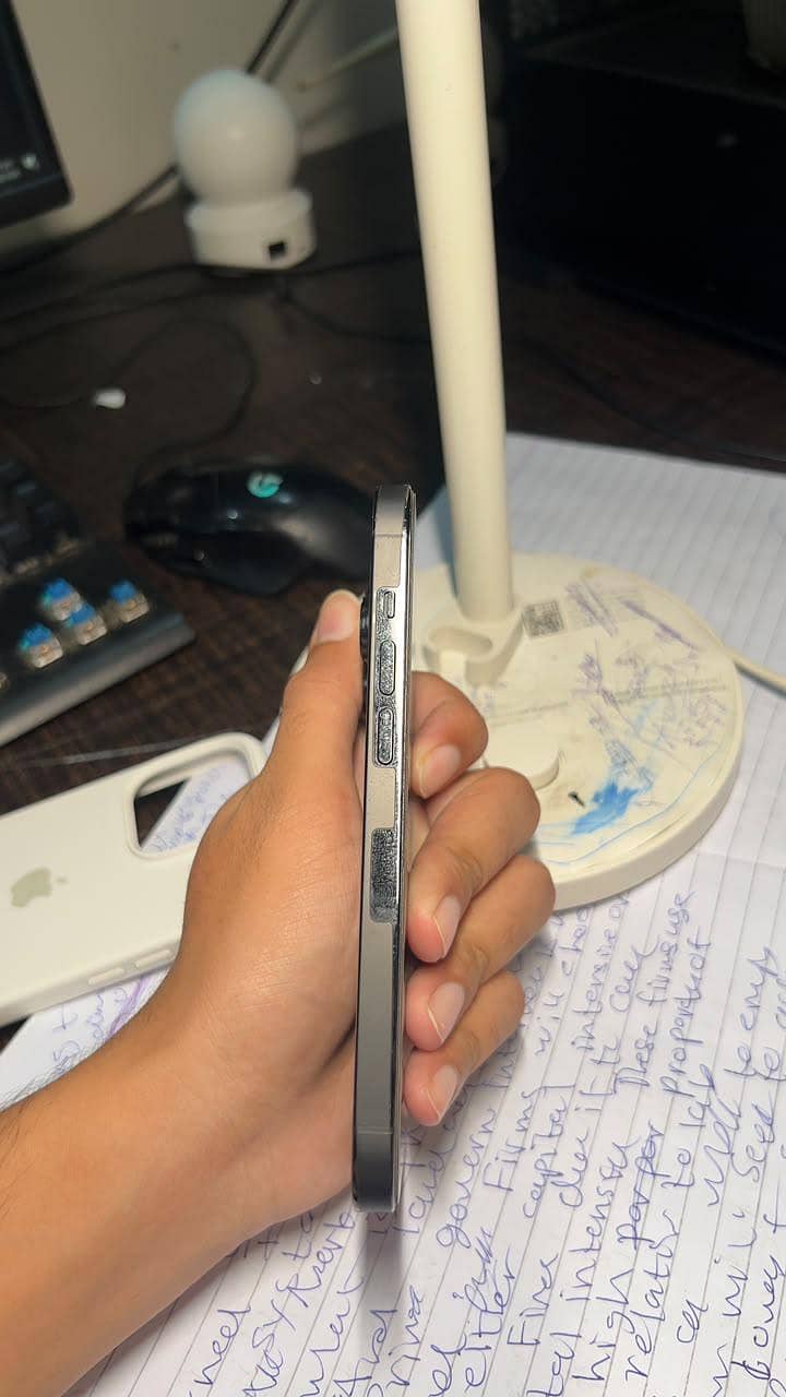 Apple iPhone 14 Pro 2