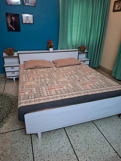 Bed set with side tables and study table