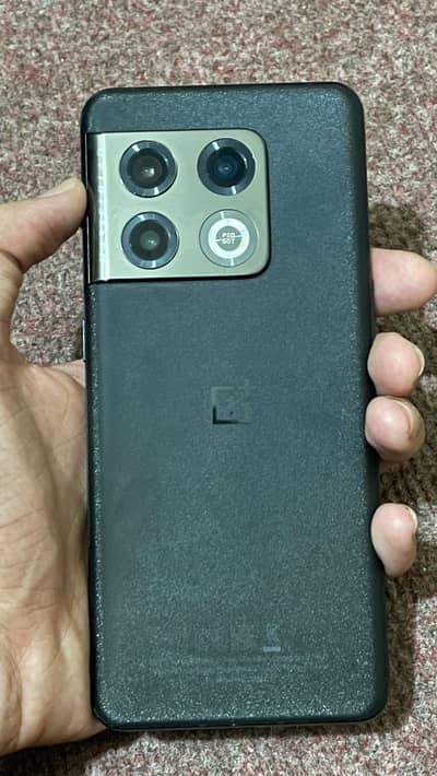 One Plus 10 Pro