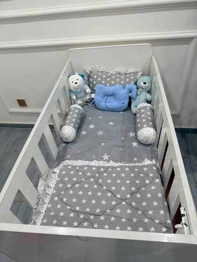 Like-New Baby Cot / Crib with Mattress (Excellent Condition)