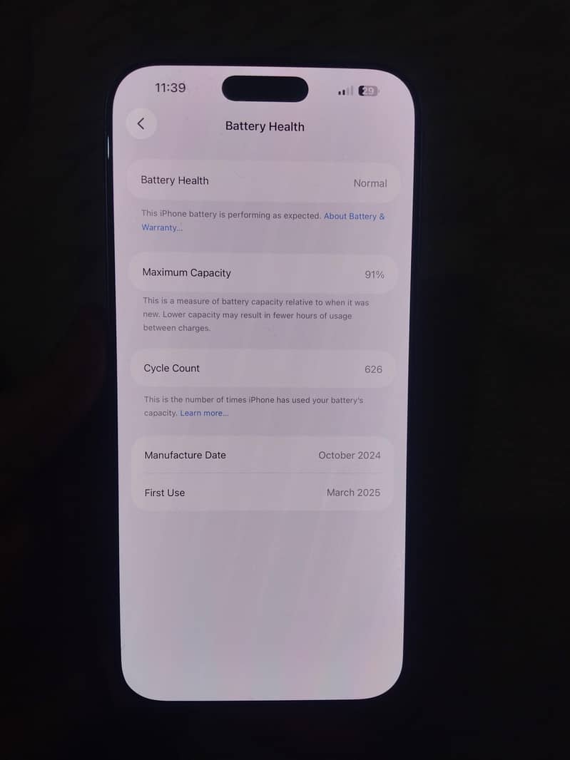 Apple iPhone 16 Pro Max 4