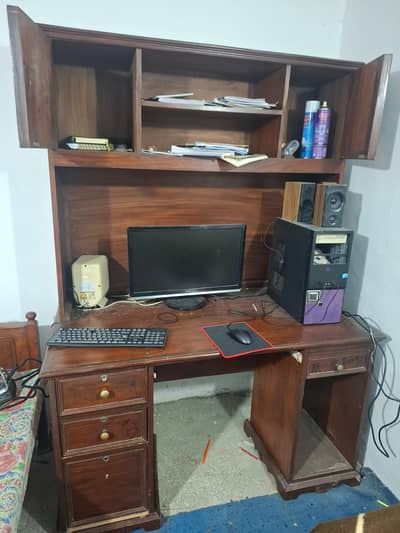 Use  Computer table/rack only for sale