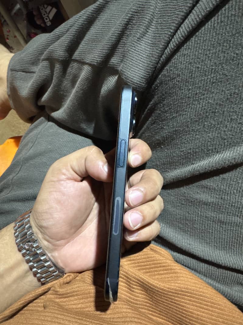 Apple iPhone 14 3