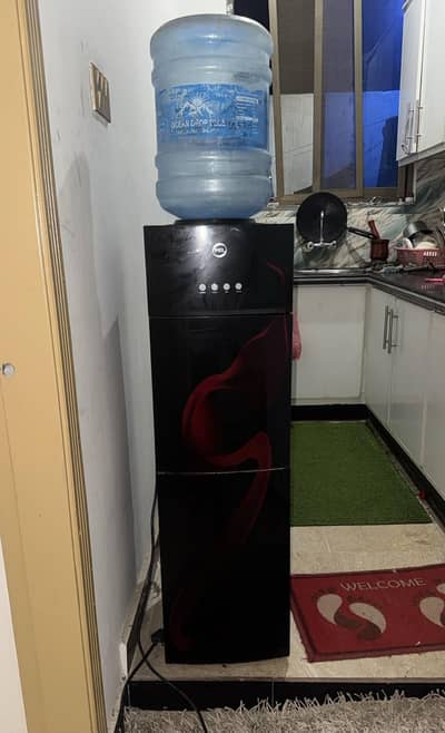 pel dispenser with refrigerator in new condition