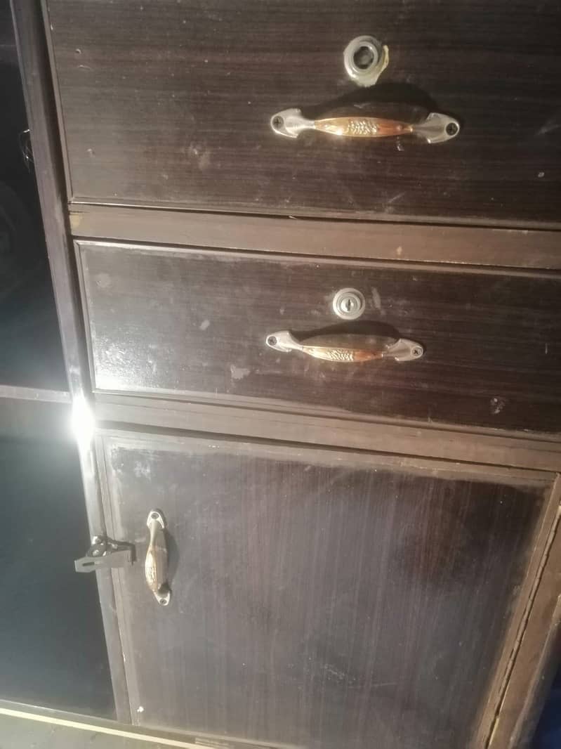 Drawer/cabnets/Storage rack 1