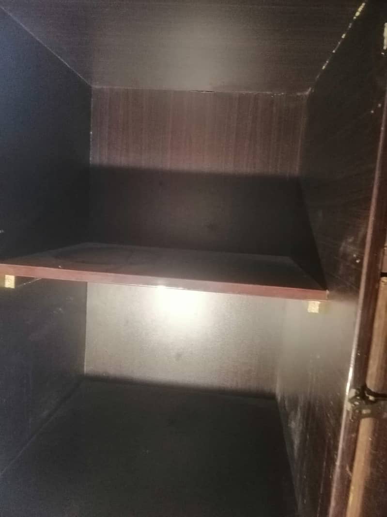 Drawer/cabnets/Storage rack 2