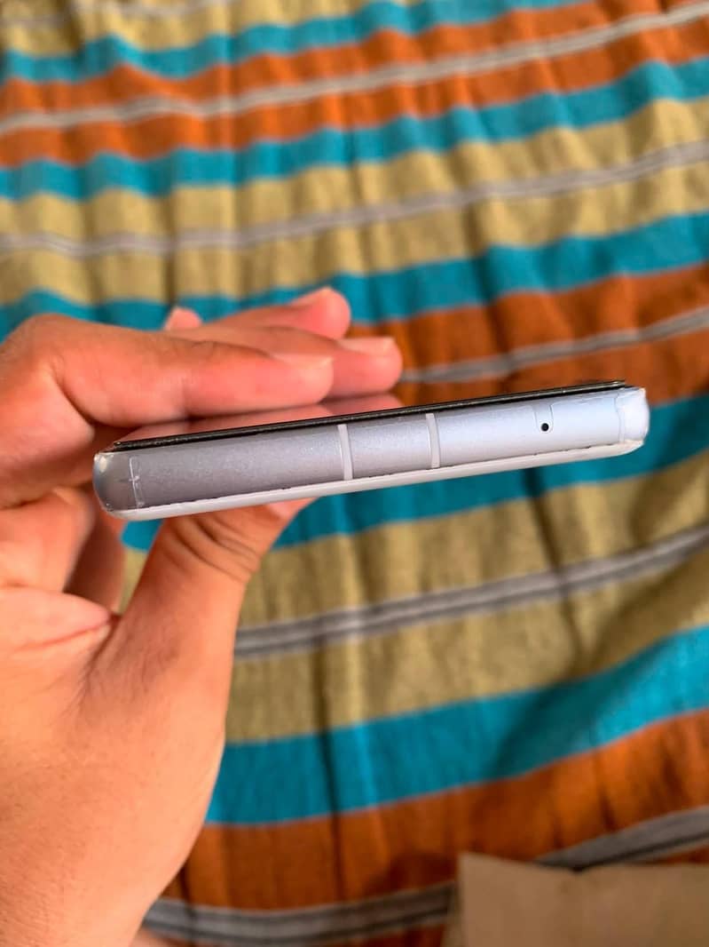 Google Pixel 7a 4