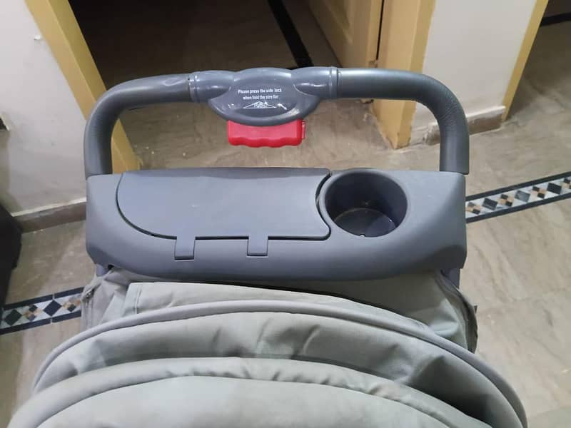 bachaparty pram 1