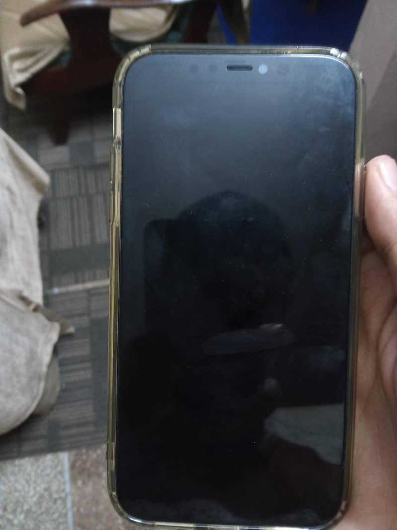 Apple iPhone 11 6
