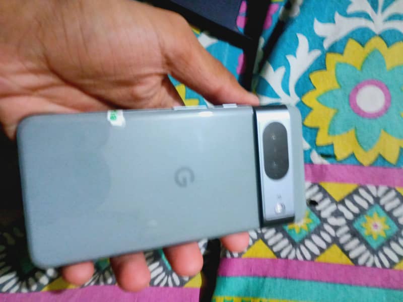 Google Pixel 8 2