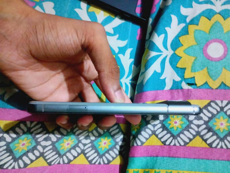 Google Pixel 8 3