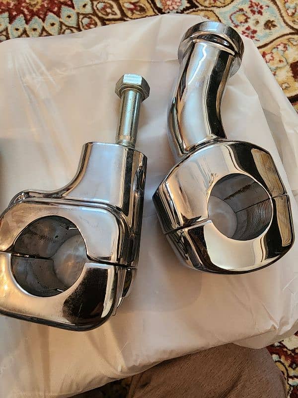 Harley-Davidson chrome curved pull-back handlebar risers 2
