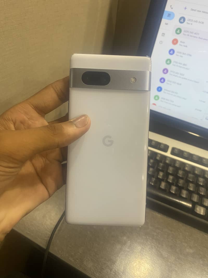 Google Pixel 7a 5