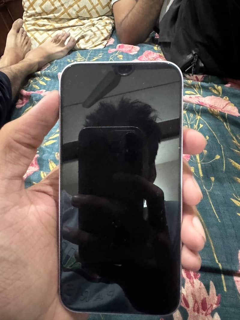 Apple iPhone 14 3