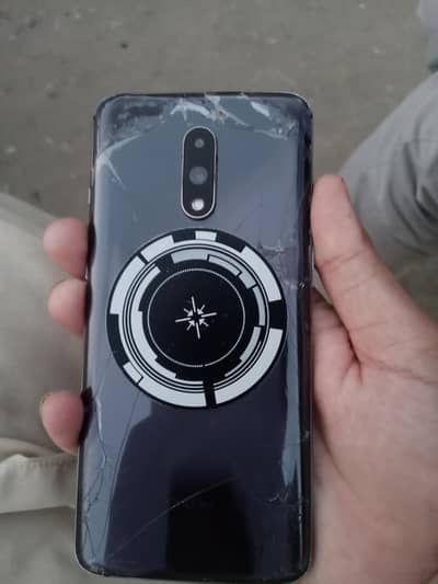 ONE PLUS 7 8 256 CHALNY MA BILKOL OKK HA GAME BI BHUT ACHI CHALTI