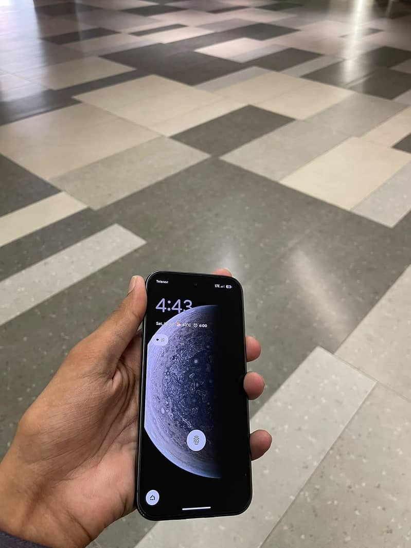 Google Pixel 10 3