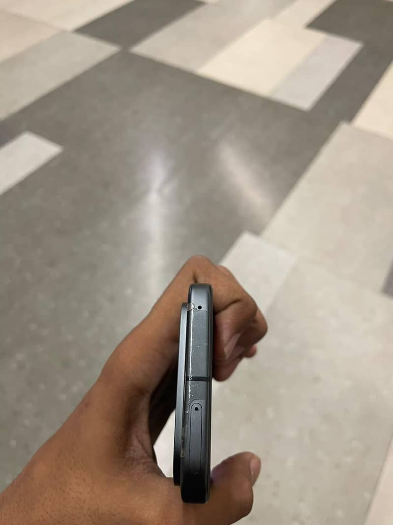 Google Pixel 10 6