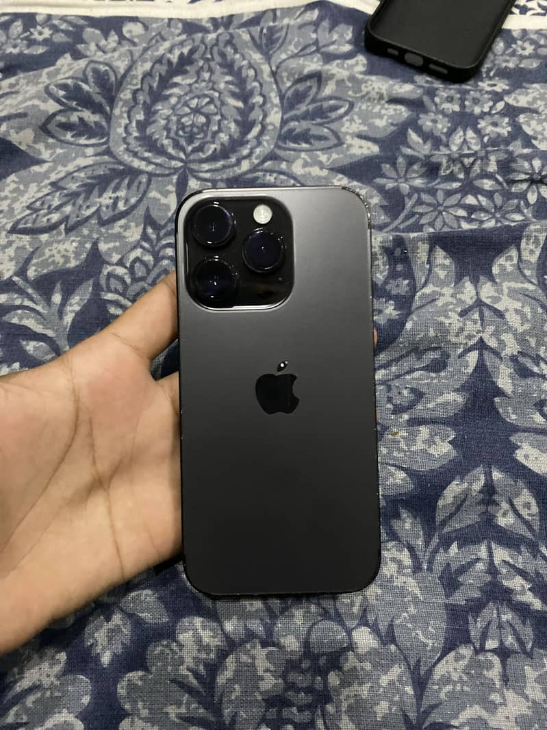 Apple iPhone 14 Pro 2