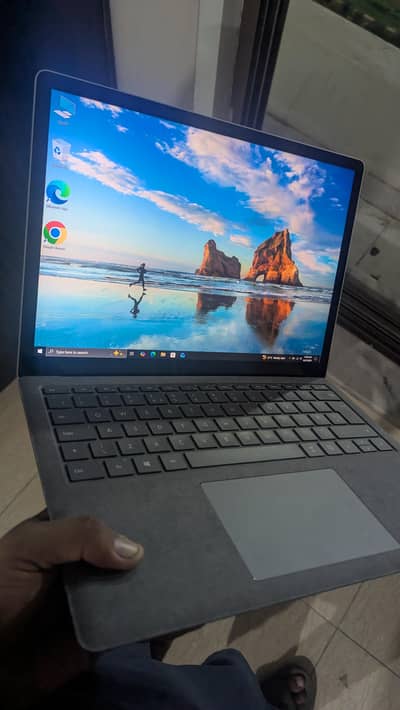 Surface Laptop 3 i5 10th Gen 8GB Ram