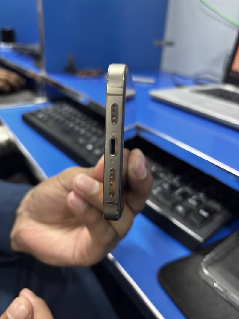 Apple iPhone 14 Pro Max 3