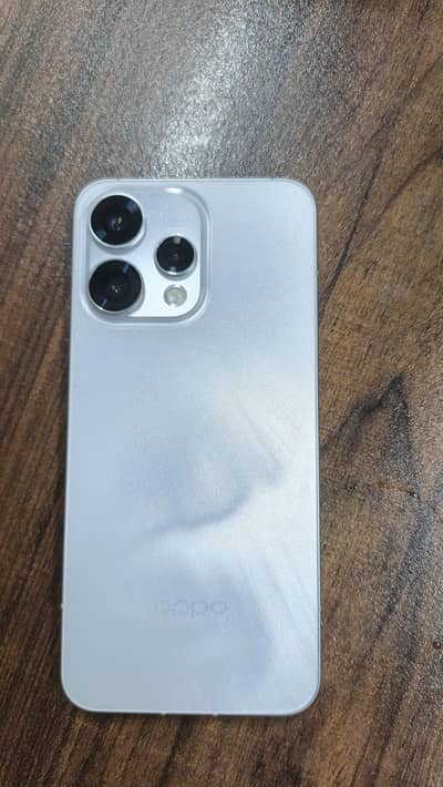 OPPO Reno 15