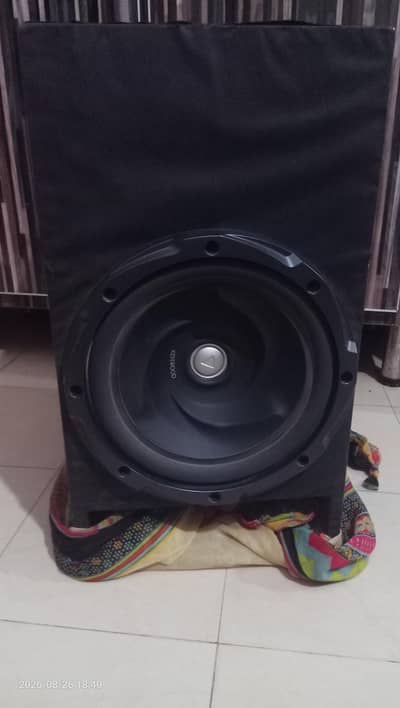 Kenwood wuffer and speakers