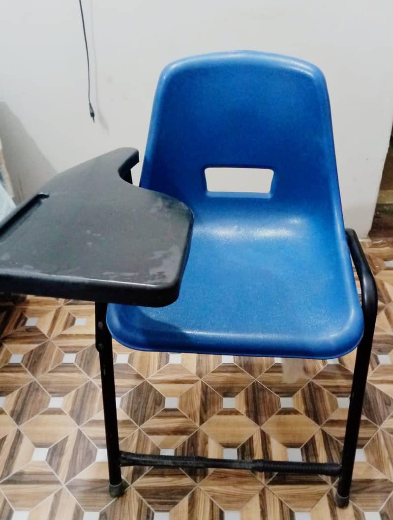 Study Chair 0