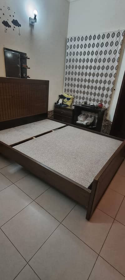 queen sized bed