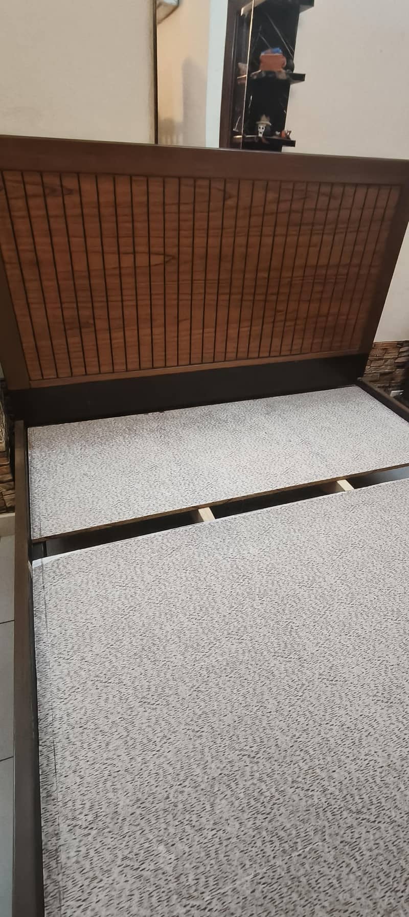 queen sized bed 1