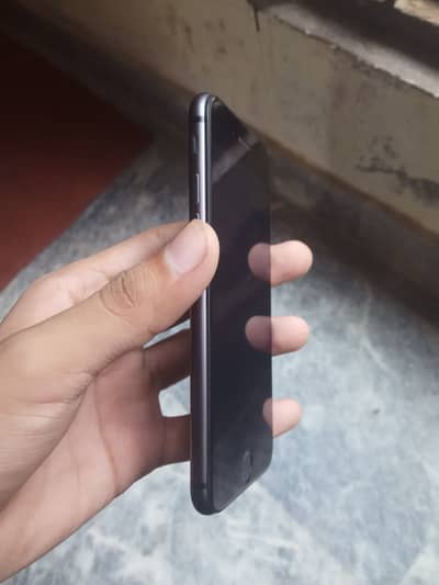 Apple iPhone SE 2020
