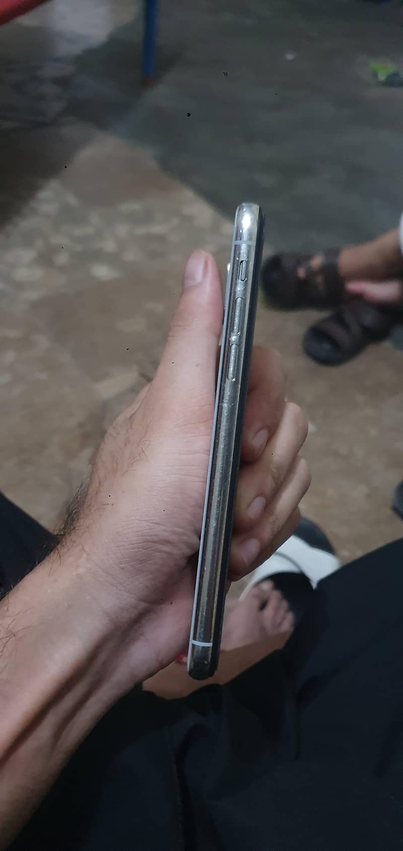 Apple iPhone X 4