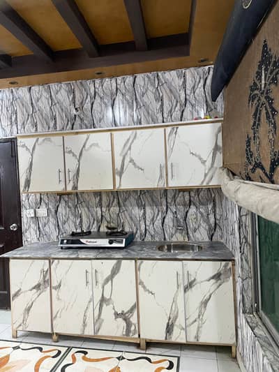 1 BED 2 BED FURNISHED FLATS/APPARTMENT AVAILABLE AT DIFERENT LOCATIONS