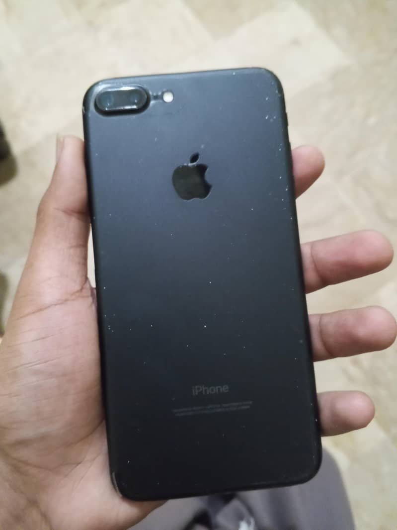 Apple iPhone 7 Plus 0