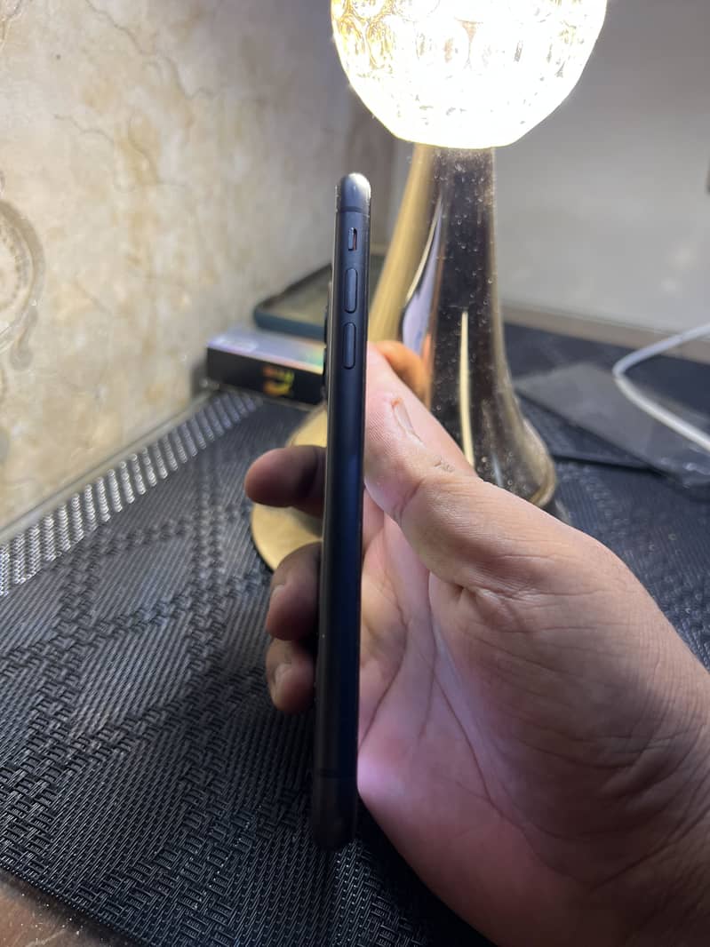 Apple iPhone 11 1
